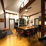Quellhuette Dachbodn Apartment