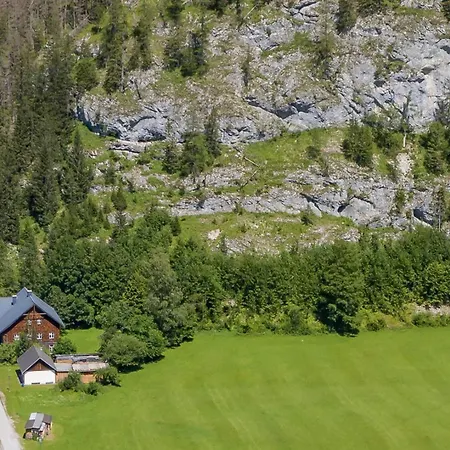 Quellhuette Dachbodn Apartman