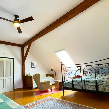 Quellhuette Dachbodn Apartman