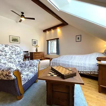 Quellhuette Dachbodn