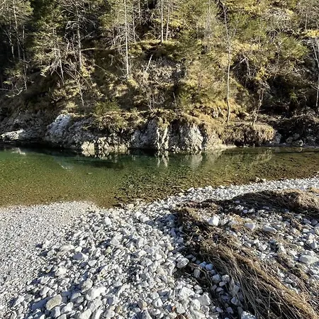 Quellhuette Dachbodn Apartament